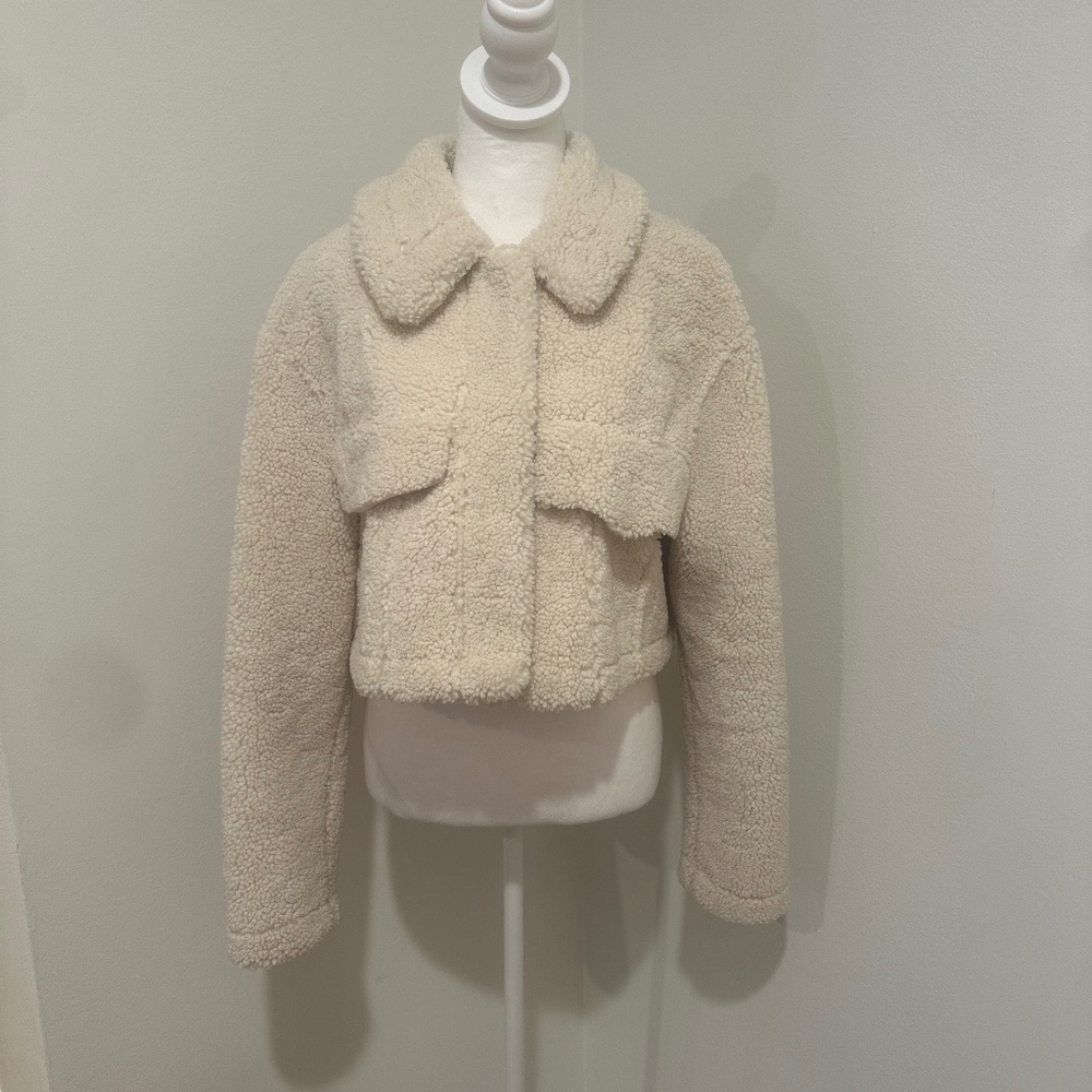 Zara Cream Sherpa Jacket Size xl (runs small)